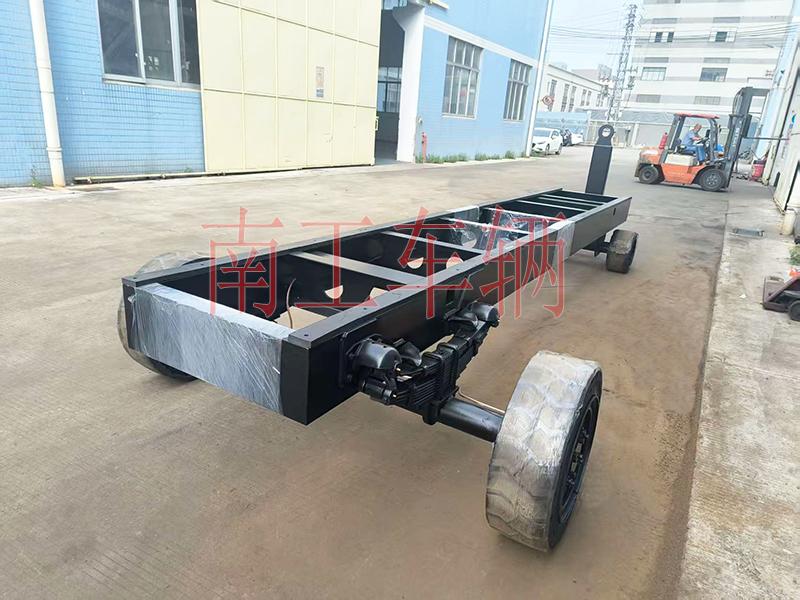 10噸牽引骨架式平板拖車(chē) 全掛拖車(chē)底盤(pán)