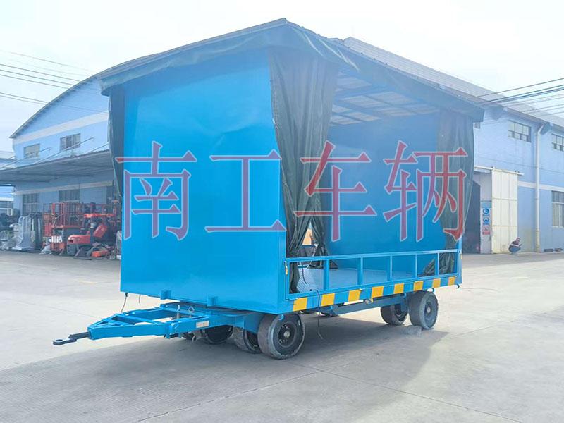 牽引式15噸雨篷拖車(chē) 帶護(hù)欄工具拖車(chē)