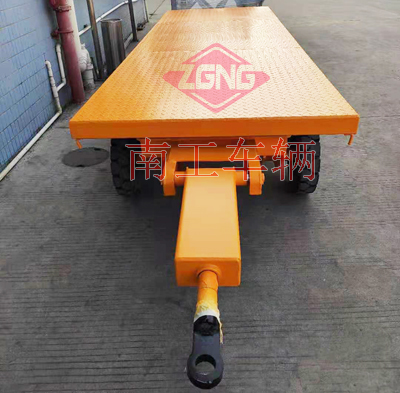 1675302355951272.jpg 4噸轉(zhuǎn)運全掛平板拖車5I.jpg