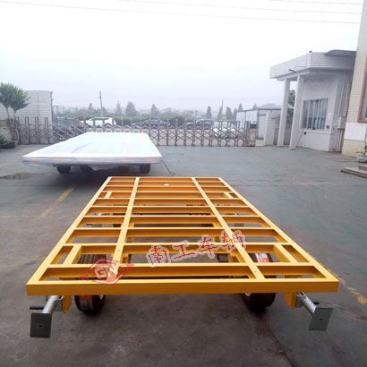 1676512592600863.jpg 2噸骨架式平板拖車1I.jpg