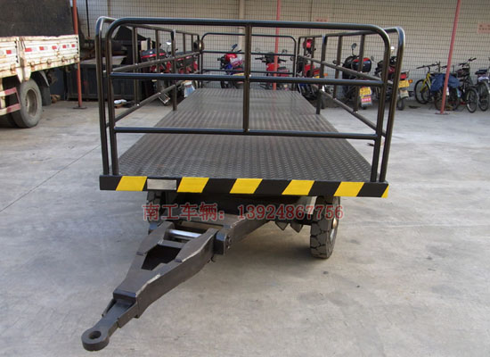 3噸護欄型平板拖車1.jpg