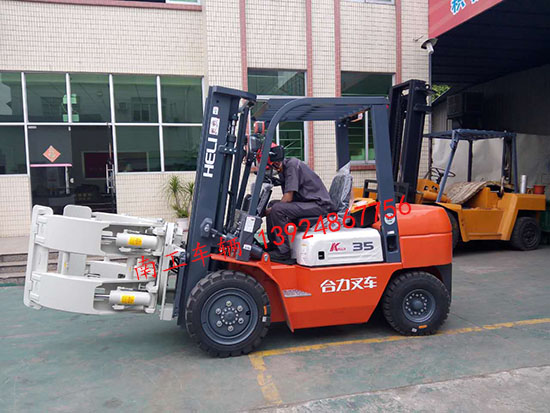 合力叉車(chē)1 I .jpg