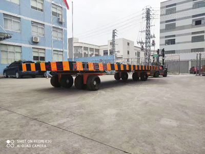 1683942057974254.jpg 30噸重型平板拖車帶四個轉(zhuǎn)盤4I.jpg