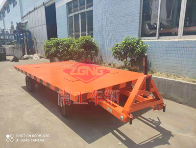 1684312164208802.jpg 8噸全掛式平板拖車(chē)3I.jpg