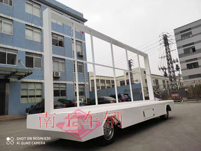 1684569687489627.jpg 2.2噸固定式LED廣告拖車3I.jpg