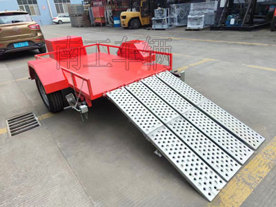 1709262460861976.jpg 0.9噸消防機(jī)器人用ATV拖車(chē) 四爬梯3I.jpg