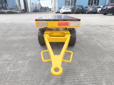 2噸小型平板拖車帶膠墊4I.jpg