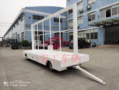 1768448167851070.jpg 2.2噸固定式LED廣告拖車I.jpg
