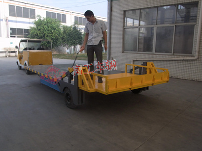 1769222362117021.jpg 全掛式自帶升降多功能平板車,自動裝卸平板拖車2I.jpg