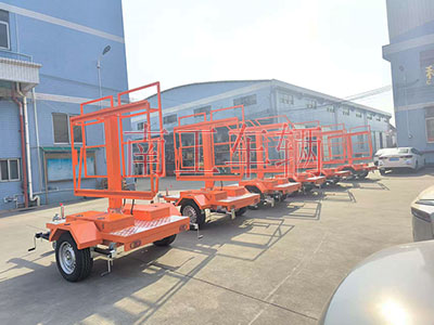 0.2噸帶太陽能LED交通誘導(dǎo)屏工具拖車5I.jpg