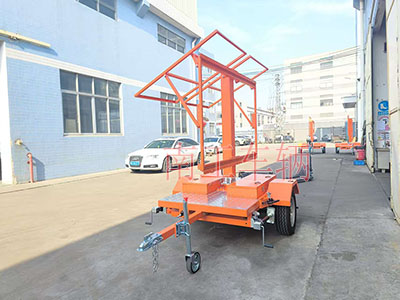 0.2噸帶太陽能LED交通誘導(dǎo)屏工具拖車6I.jpg